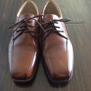 Florsheim Dress Shoes Big Kids size 5.5